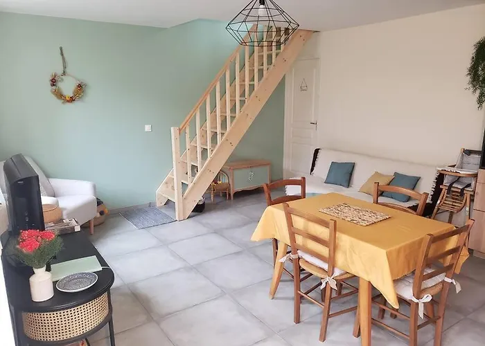 Maison Chaleureuse Entre Et Campagne *