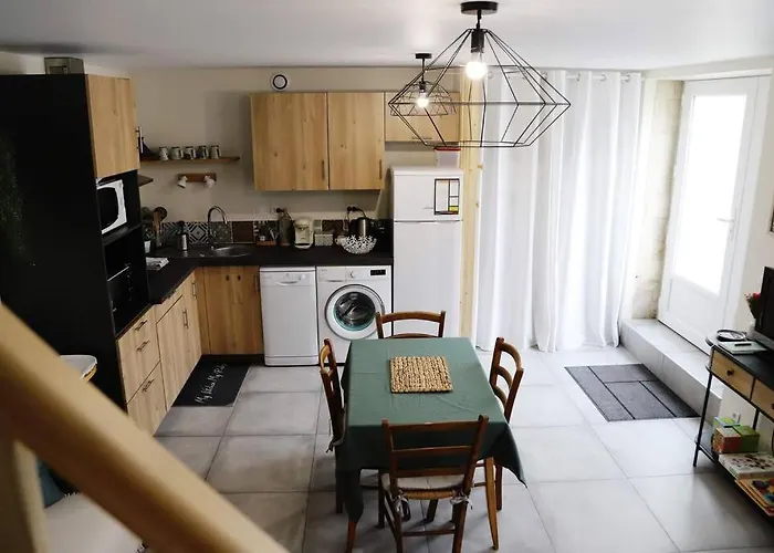 Maison Chaleureuse Entre Et Campagne Hébergement de vacances *